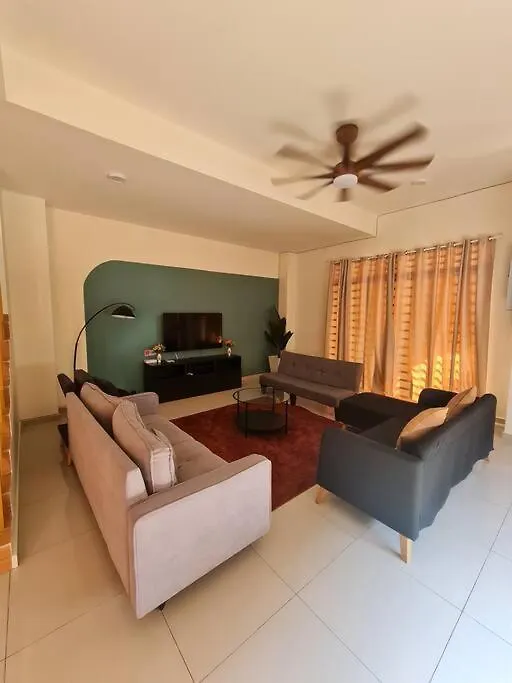 Holiday home Univilla- Ideal Family Home For 18Pax Gelugor